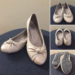 LIFE STRIDE Pleather, Comfort soles